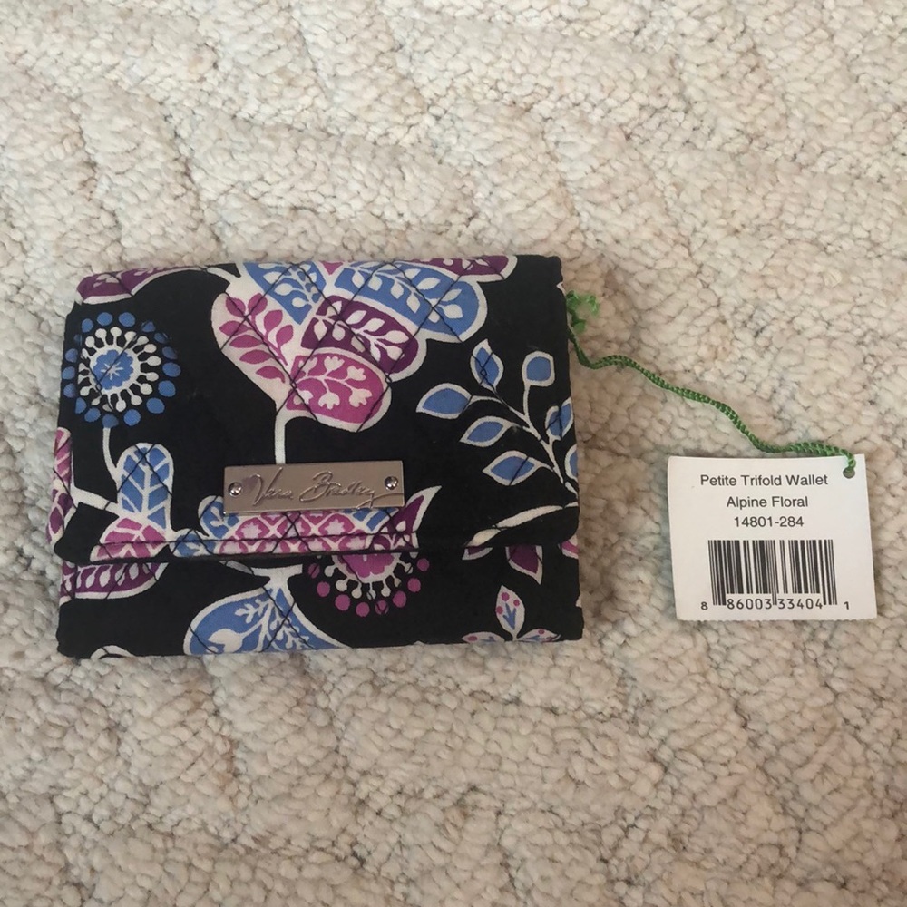 Vera Bradley Alpine Floral wallet TAGS STILL ON.
